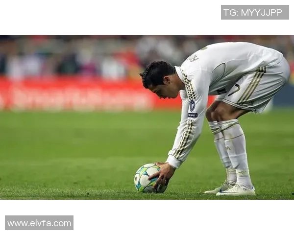 昔日足球巨星全名汇总回顾经典传奇球员风采 昔日足球巨星全名汇总回顾经典传奇球员风采