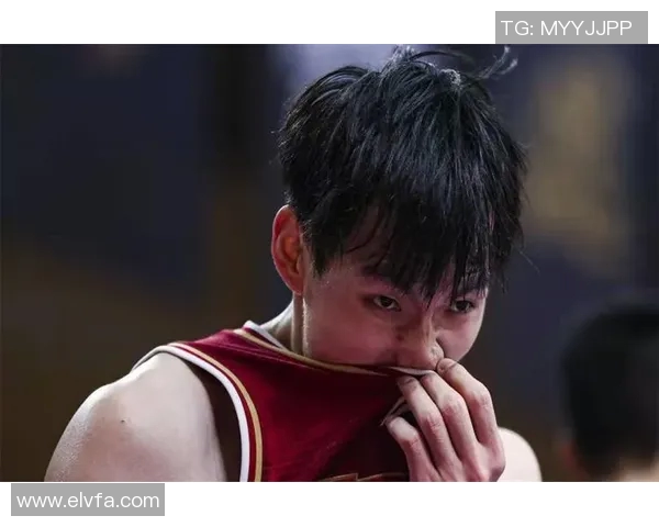 杭州羽毛球队以97分稳居锦标赛积分榜首位展现强劲实力 杭州羽毛球队以97分稳居锦标赛积分榜首位展现强劲实力